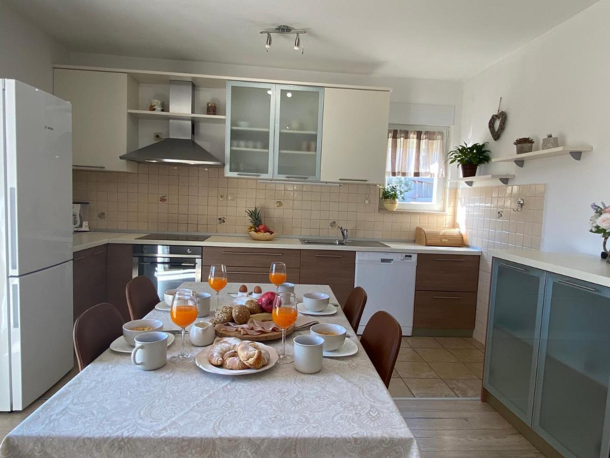 Apartments Poljak Supetarska Draga Extérieur photo