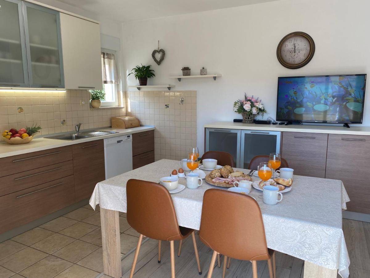 Apartments Poljak Supetarska Draga Extérieur photo