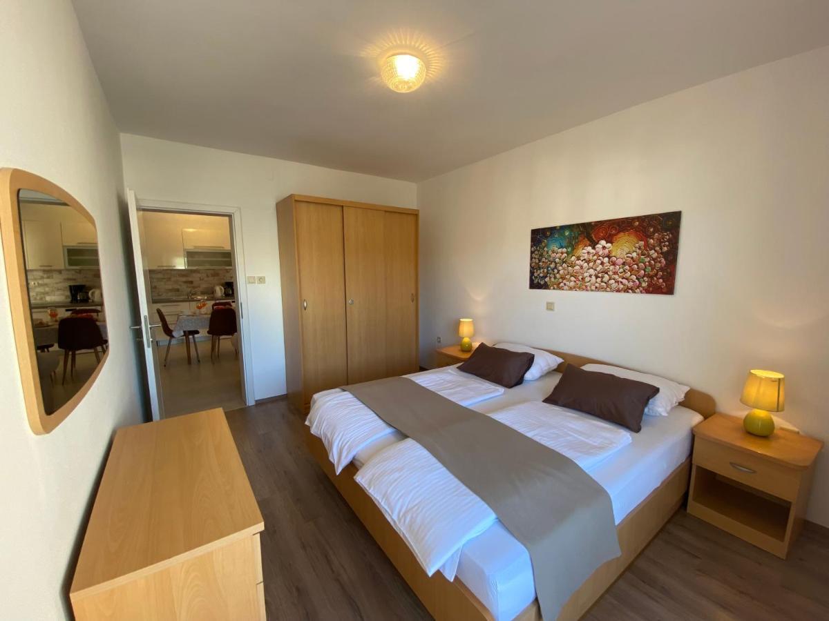 Apartments Poljak Supetarska Draga Extérieur photo