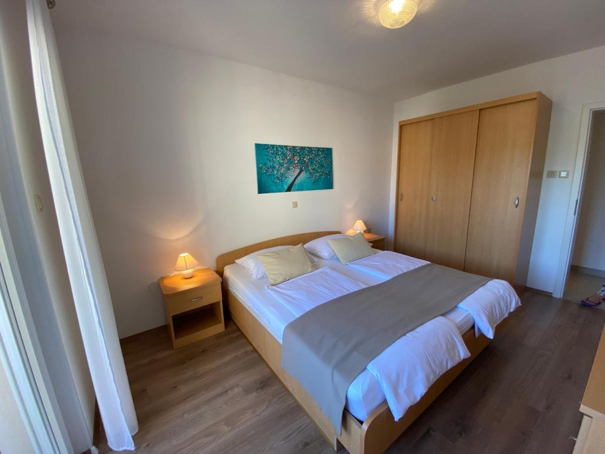 Apartments Poljak Supetarska Draga Extérieur photo