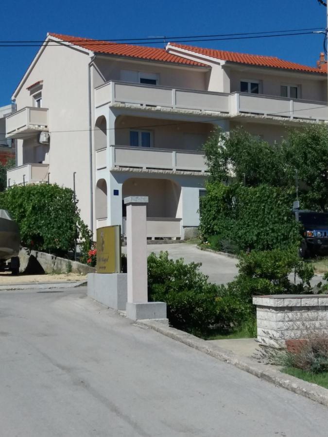 Apartments Poljak Supetarska Draga Extérieur photo