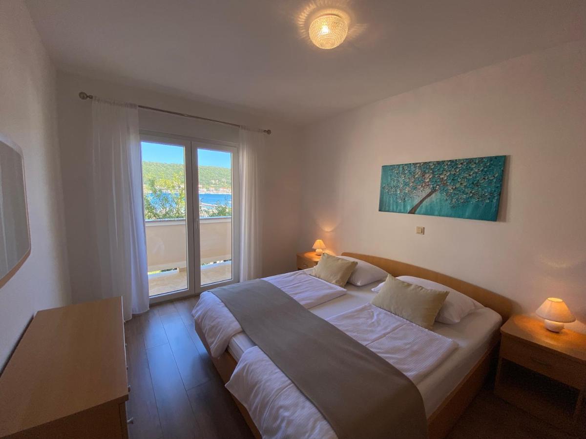Apartments Poljak Supetarska Draga Extérieur photo